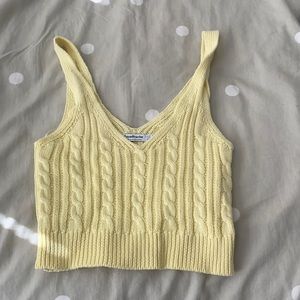 Yellow Stradivarius top size S